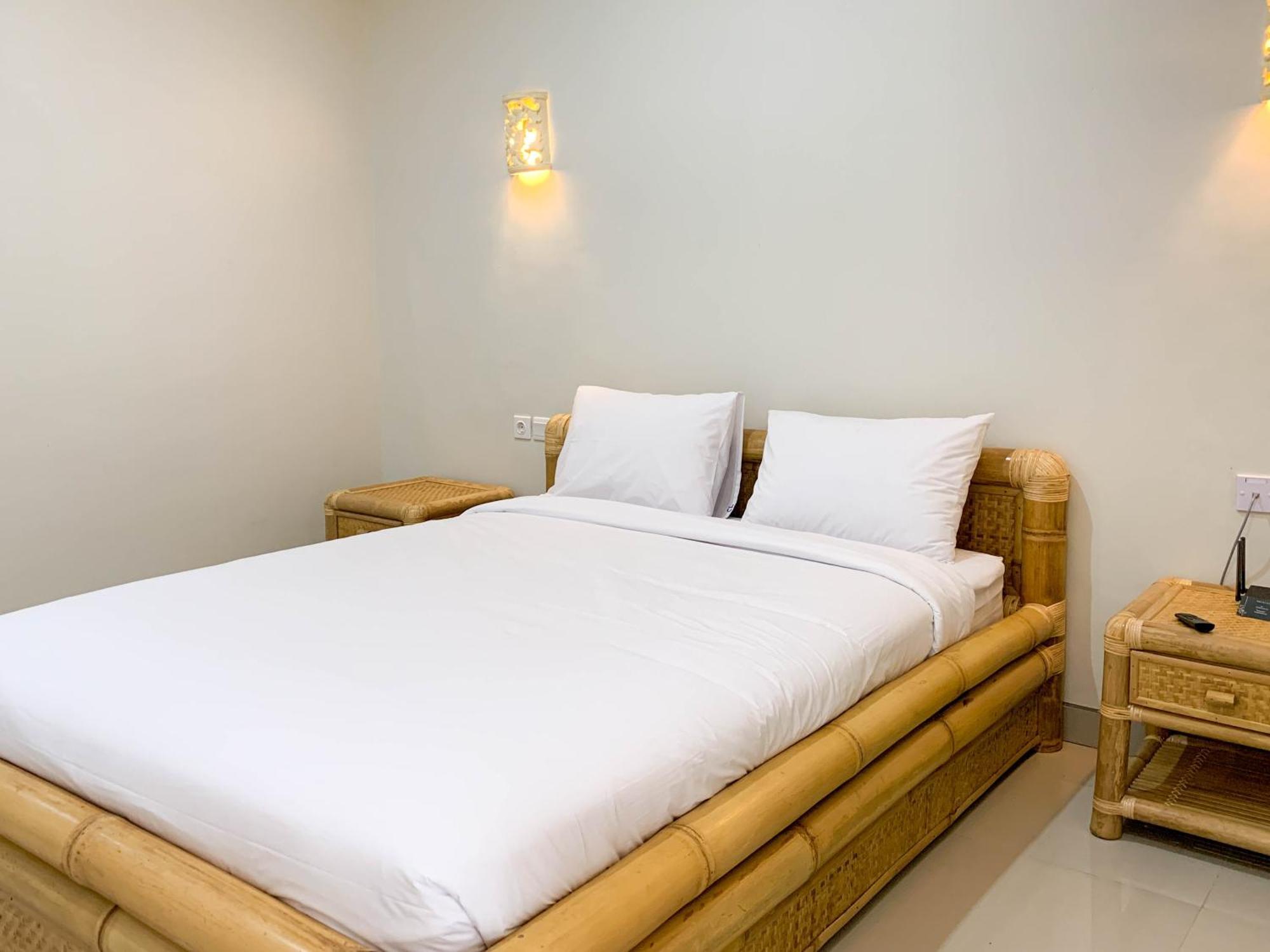 Candra Loka Studio & Apartment By The Loka Kerobokan  Exterior photo